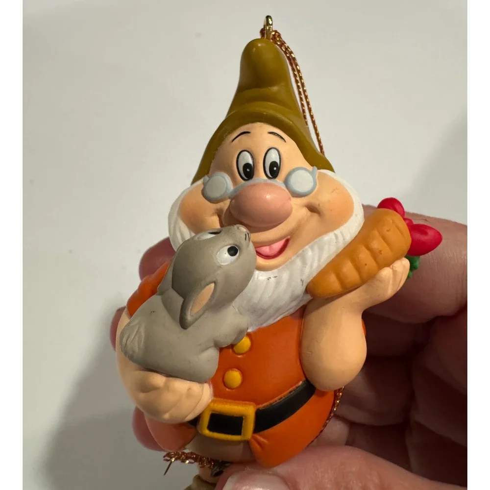 Disney Doc Snow White Seven Dwarfs Ornament Bunny Carrot 4 Inch